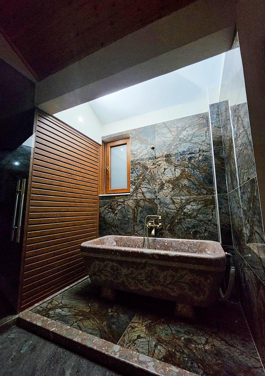 Villa Parku Rinia Korce Exterior foto